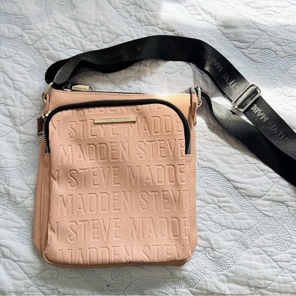 Steve Madden Blush Pink Embossed Crossbody - Picture 13 of 14